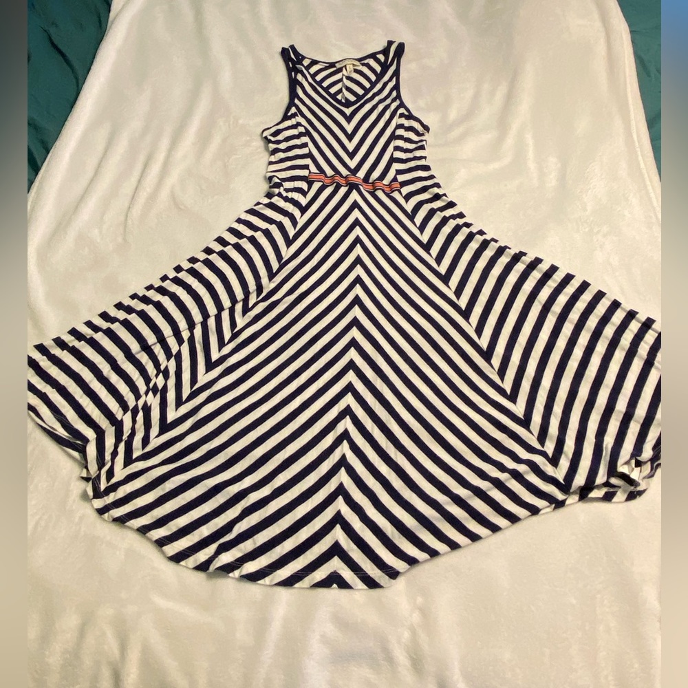 Jessica Simpson Maternity